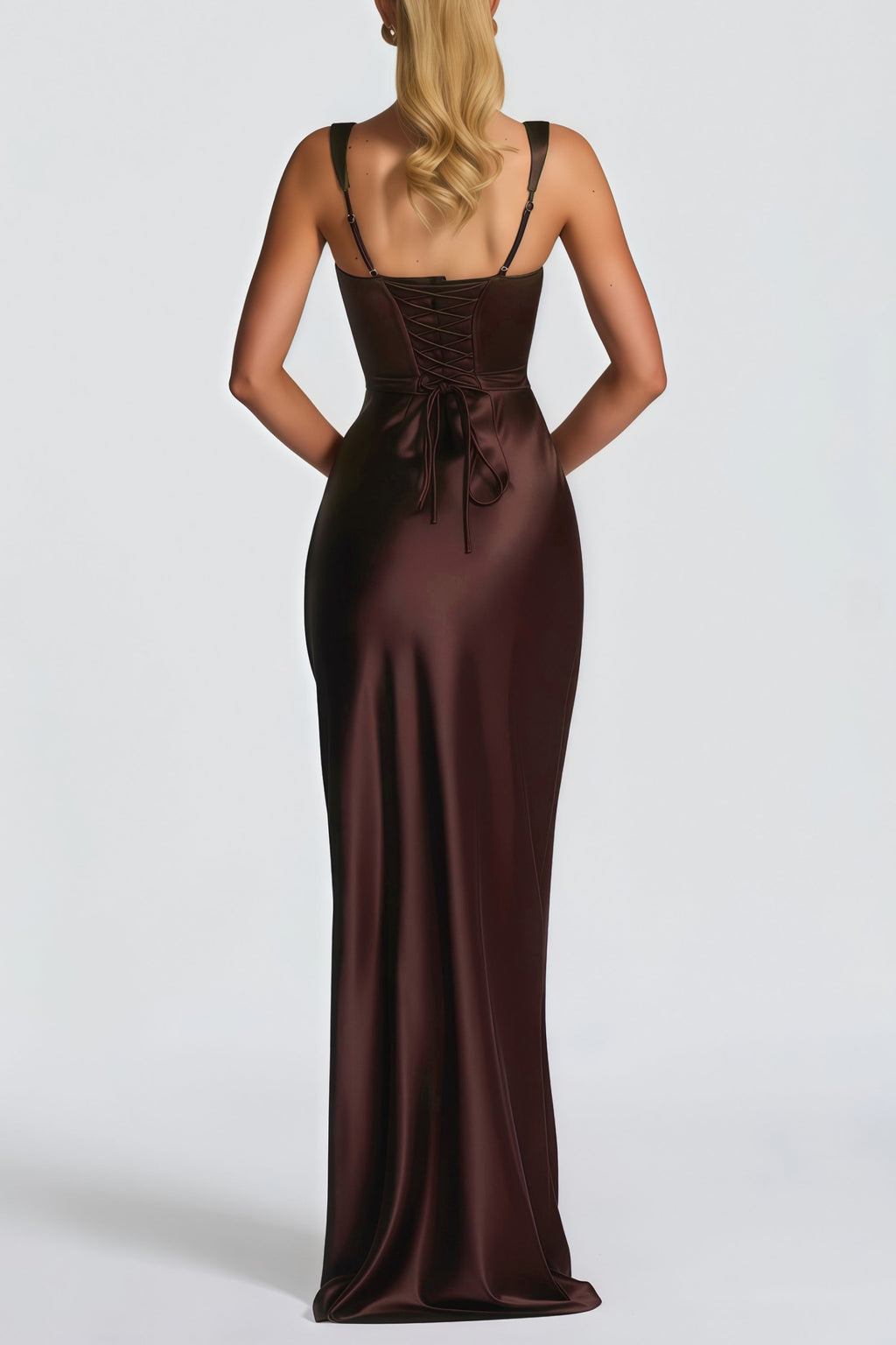 Vestido largo de satén marrón con drapeado en la cintura, diseño ajustado y elegante, de la marca Final Sale.