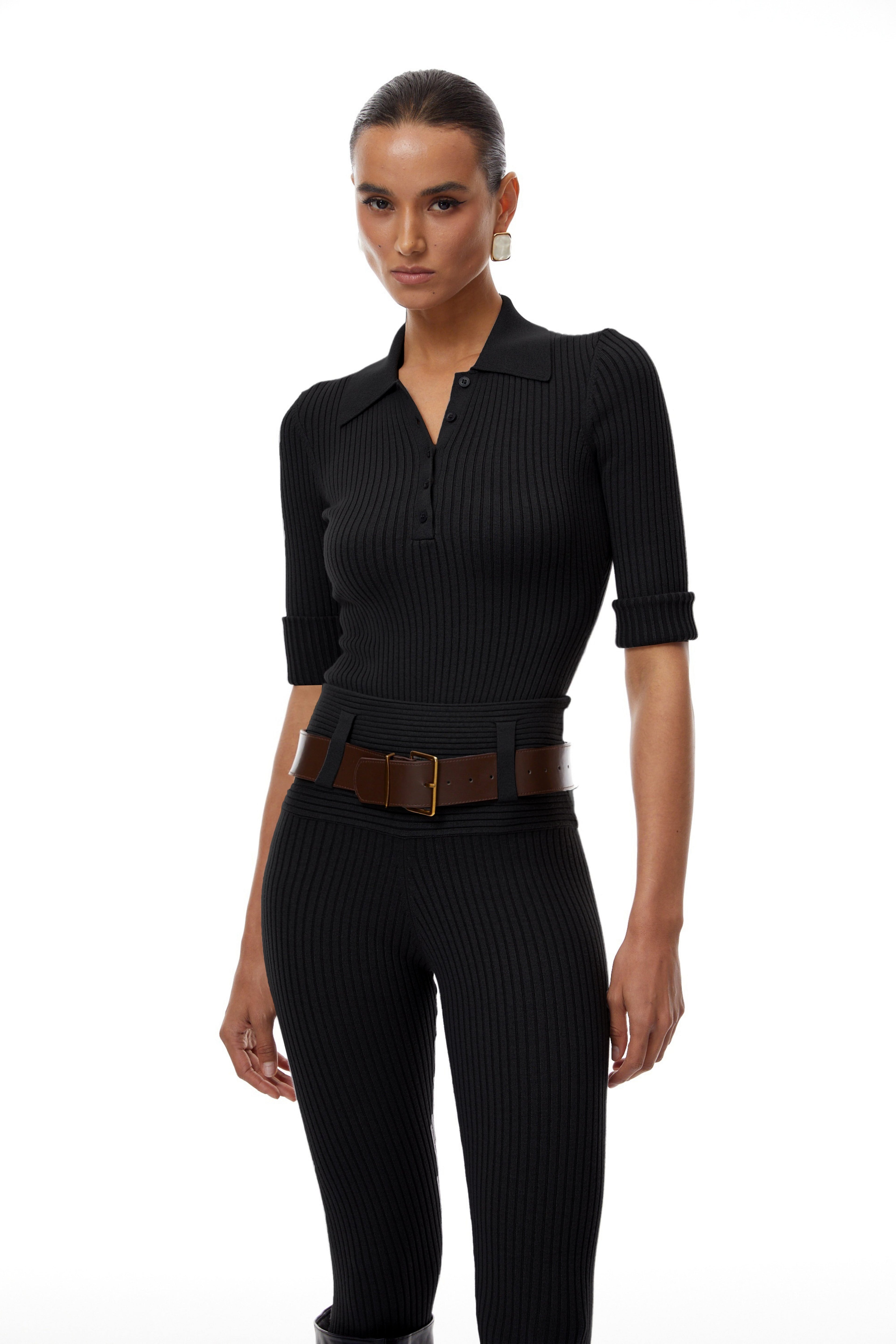 Conjunto de body y pantalones de punto acanalado negro de Bridal, con detalles ajustados y elegantes para mujer.