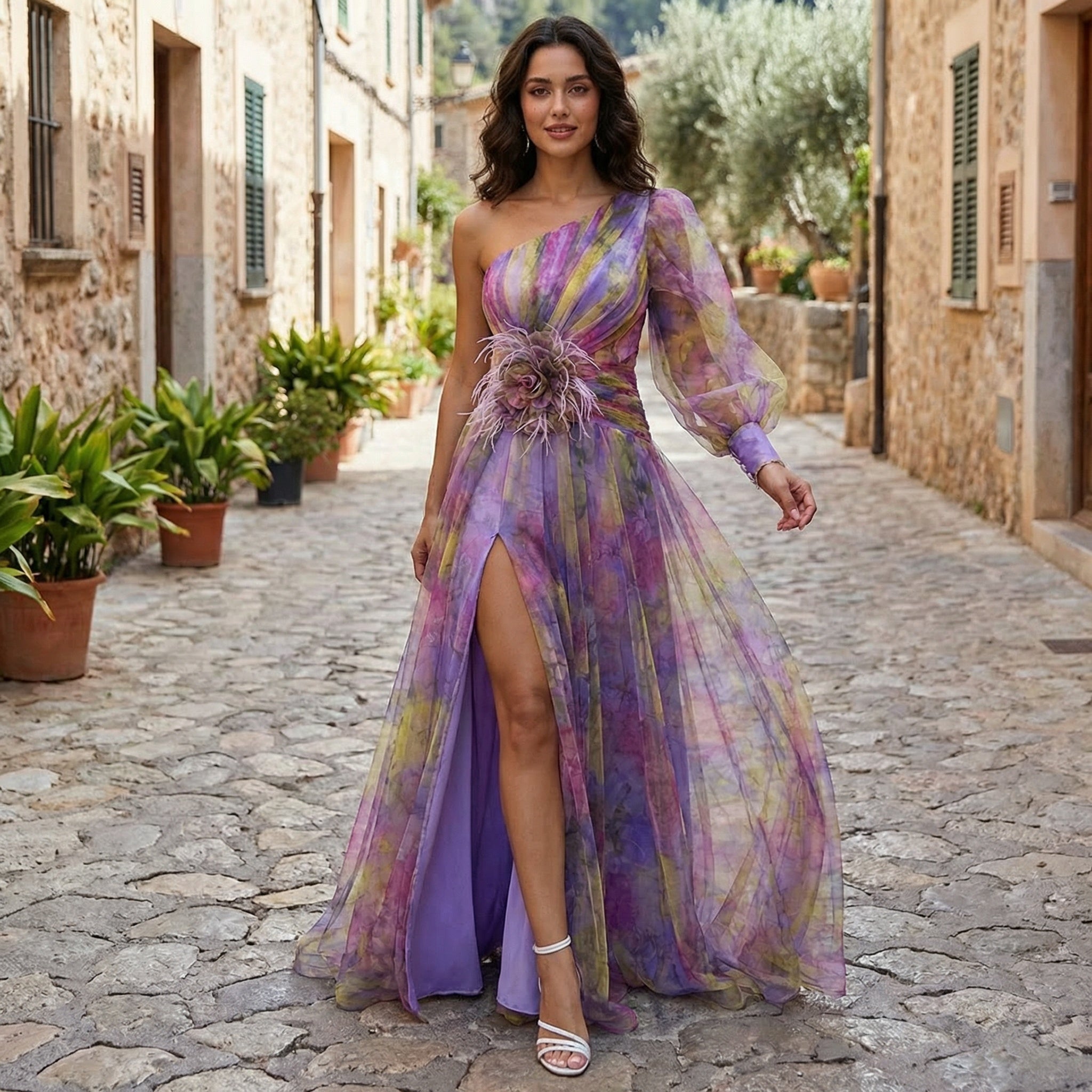Vestido largo de manga larga Cecelia para invitada de boda de la marca SLIPPO®, con un diseño elegante y detalles sofisticados.