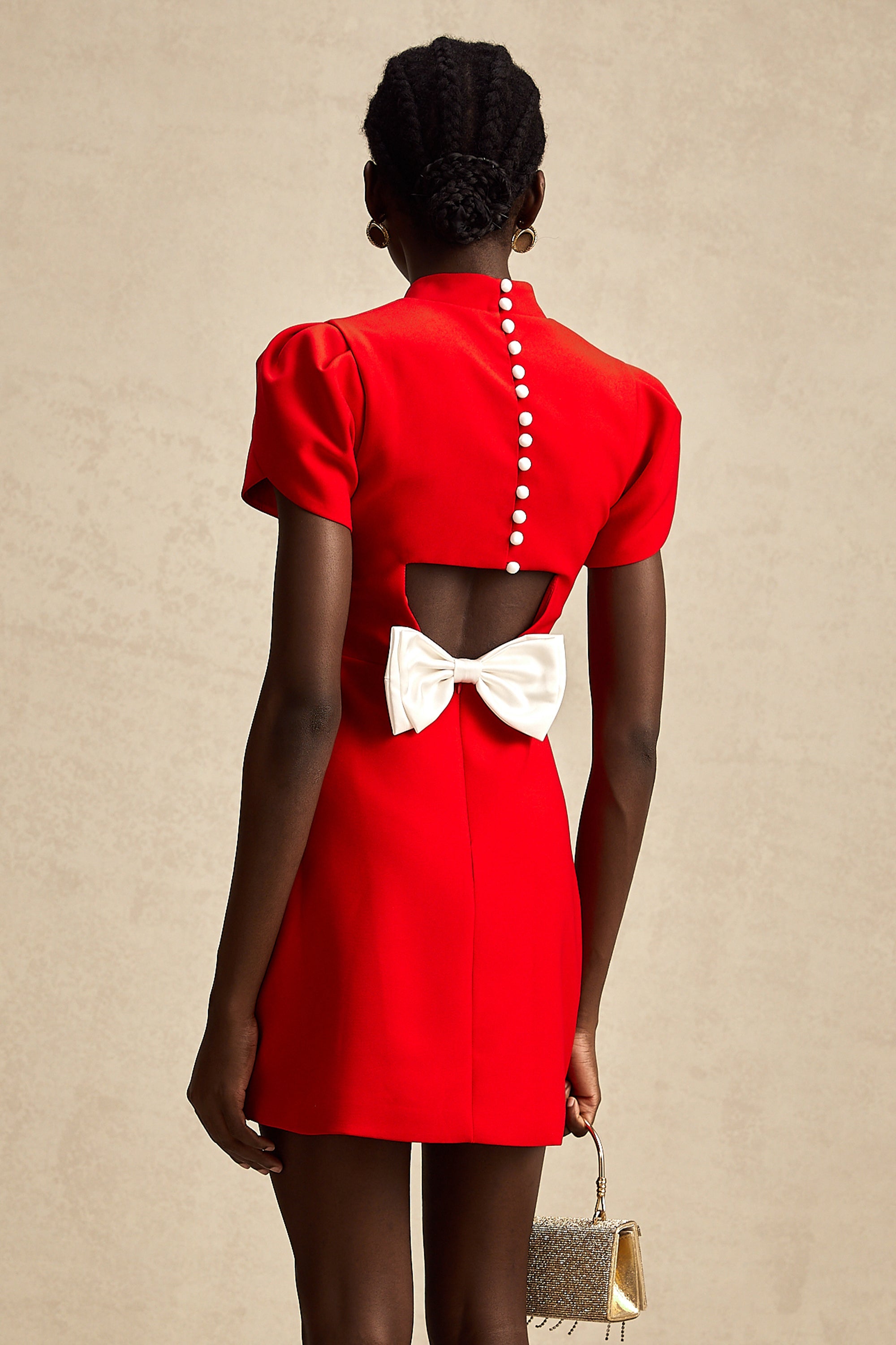 Vestido mini rojo con mangas de pétalos y lazo en la cintura, diseñado por Final Sale para mujer.