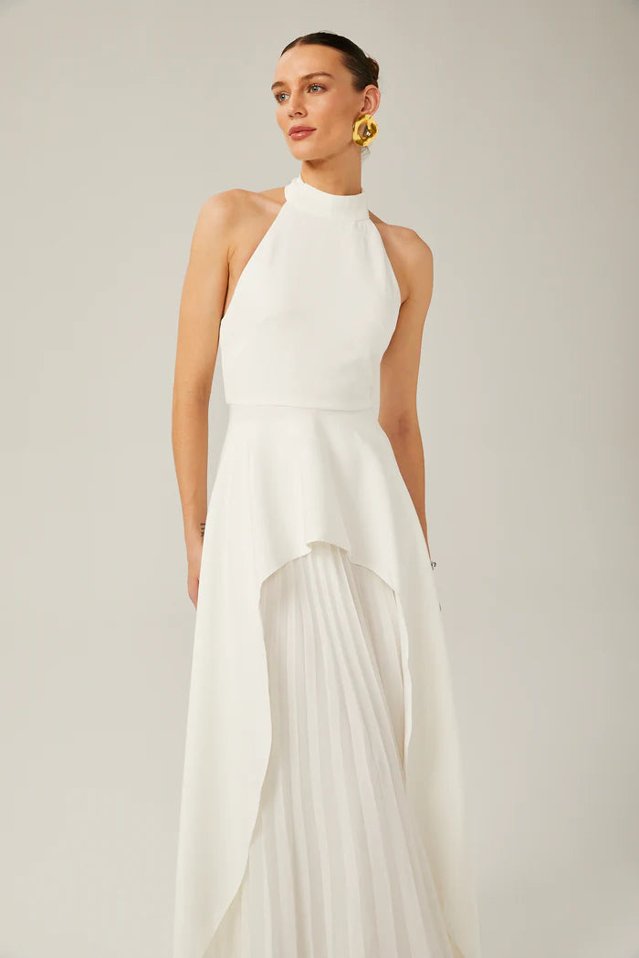 Inés Vestido largo con cuello halter y capas