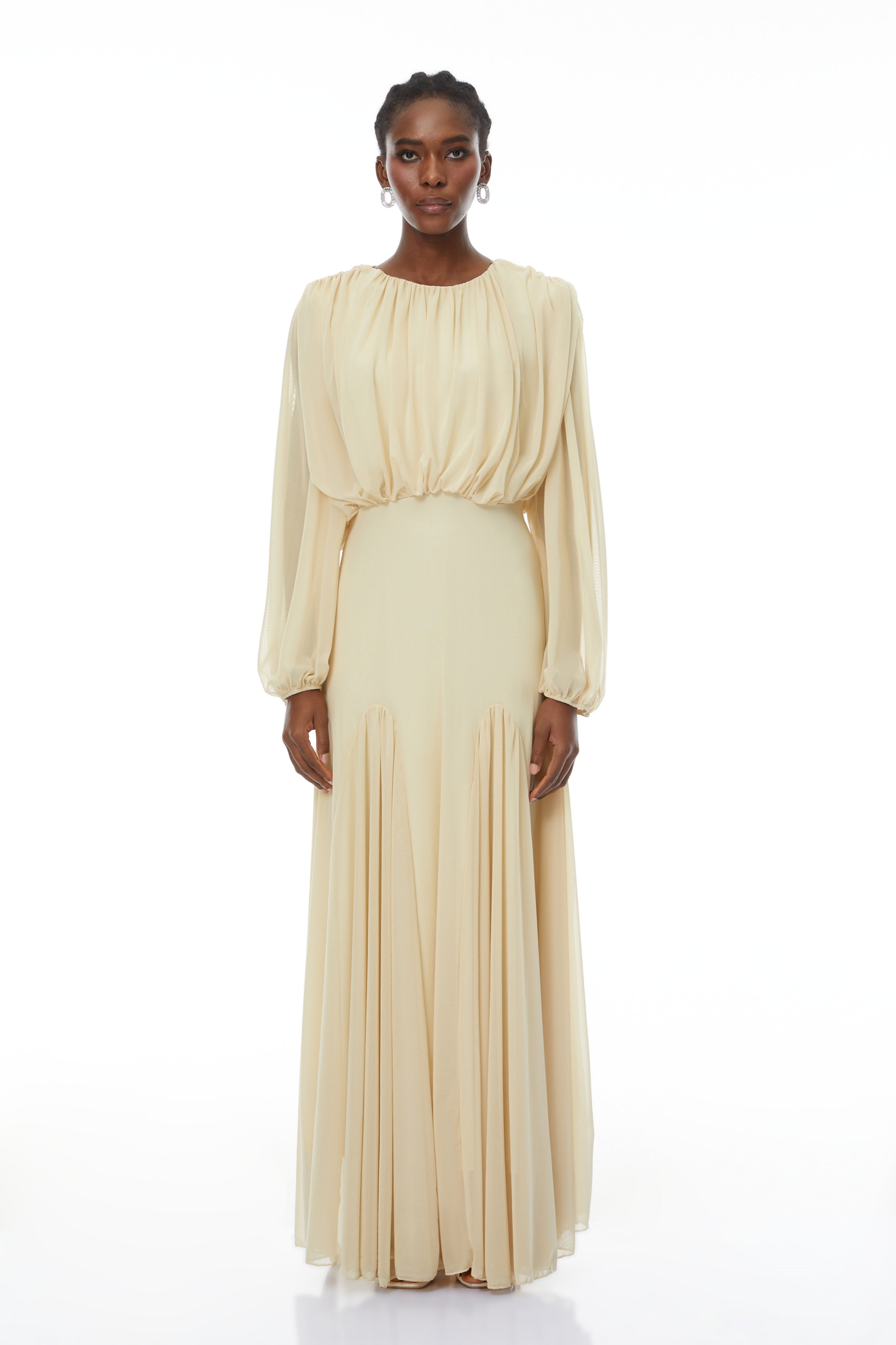 Vestido maxi largo Bridal amarillo con manga farol y pliegues, estilo elegante y fluido, para ocasiones especiales.