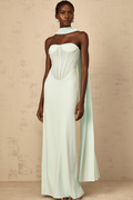 Vestido largo de corsé con panel de tul en color menta de la marca Final Sale, estilo maxi y elegante.