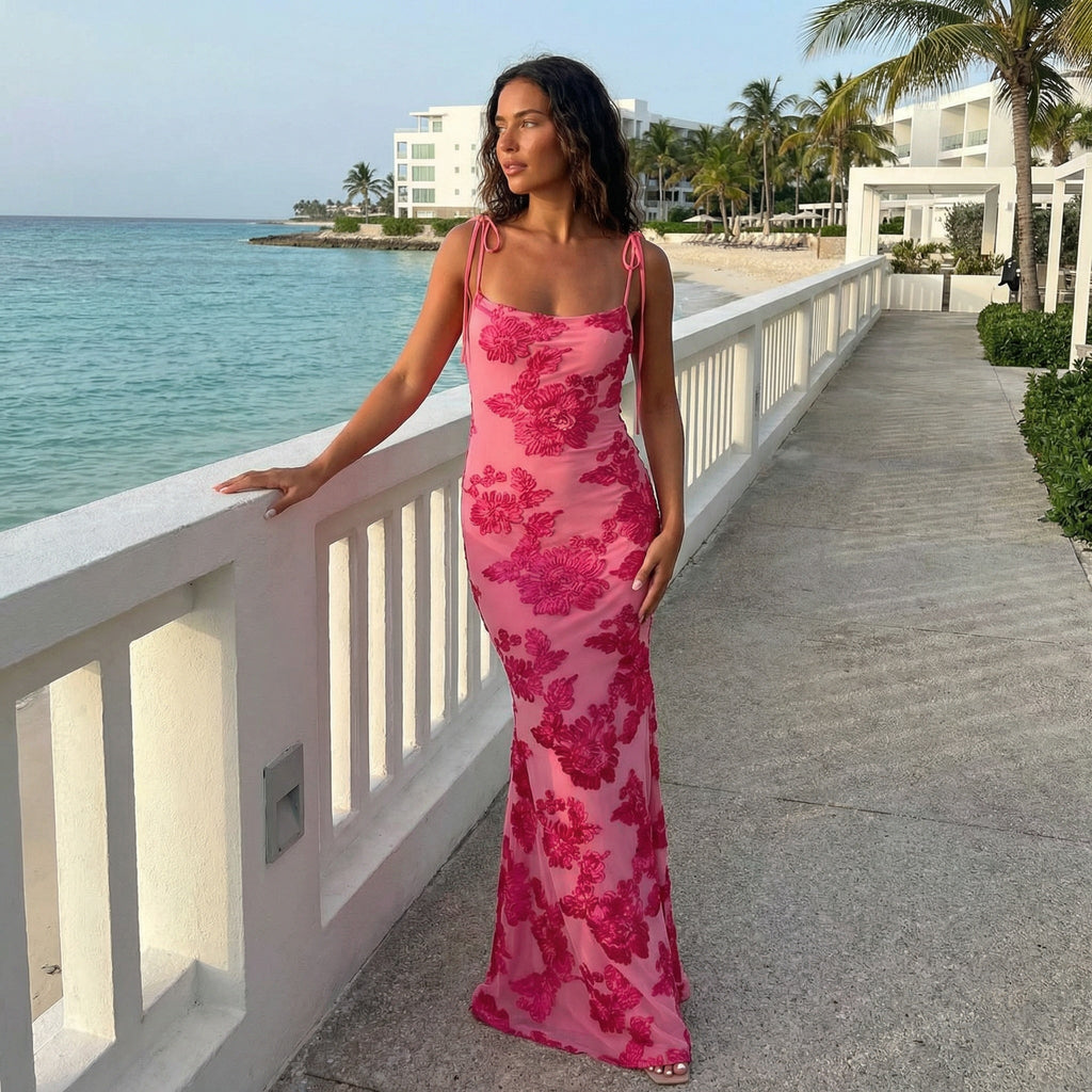 Vestido de invitada de boda SLIPPO® Xavina en rosa con nudo y tirantes florales, para ocasiones elegantes y especiales.