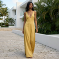 Vestido largo maxi sin mangas SLIPPO® Nadine con detalles de cuentas y espalda descubierta, en color negro.