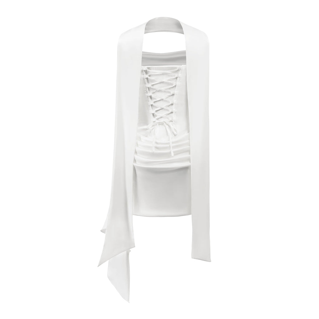 Vestido mini blanco Zenina con detalle de lazo arrugado y ajuste en la cintura, estilo elegante y moderno.