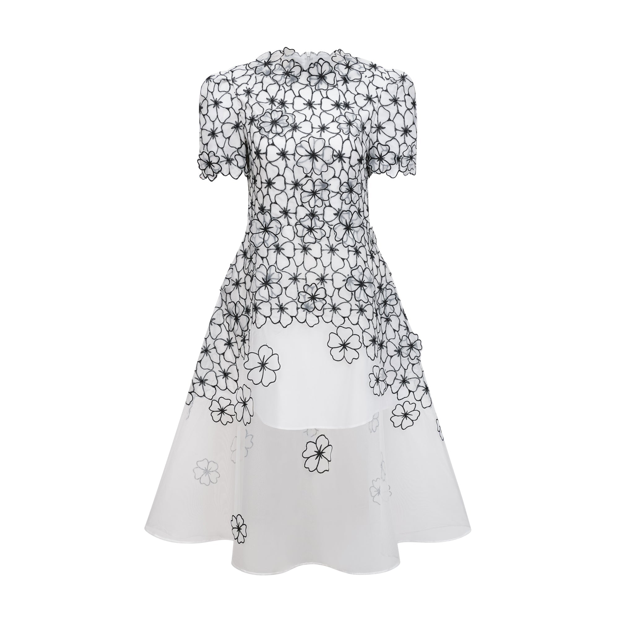 Vestido midi de encaje con apliques florales blancas de Bridal, diseño de tul con detalles delicados y elegantes para ocasiones especiales.