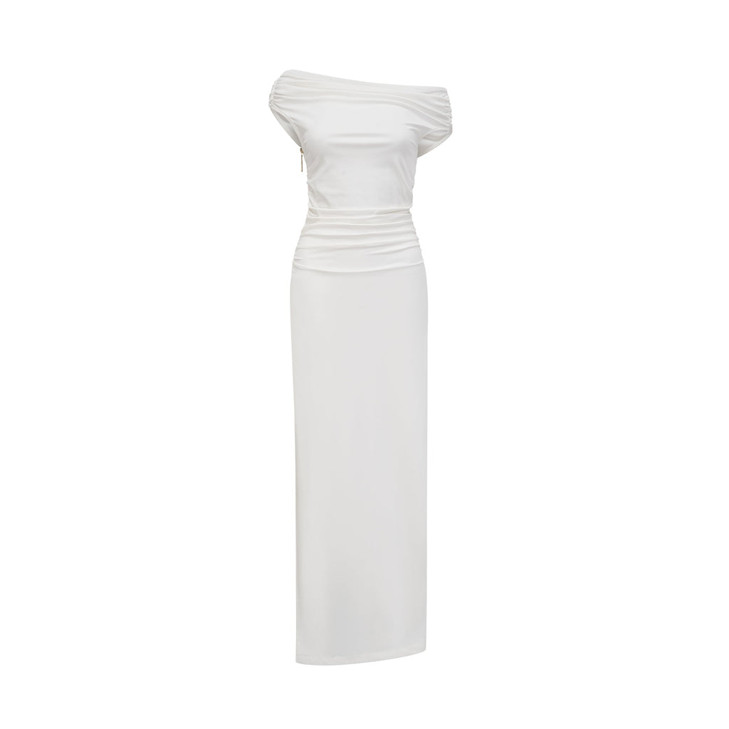 Vestido maxi azul con hombros descubiertos de Final Sale, diseño largo y elegante, tela ligera y fluida.