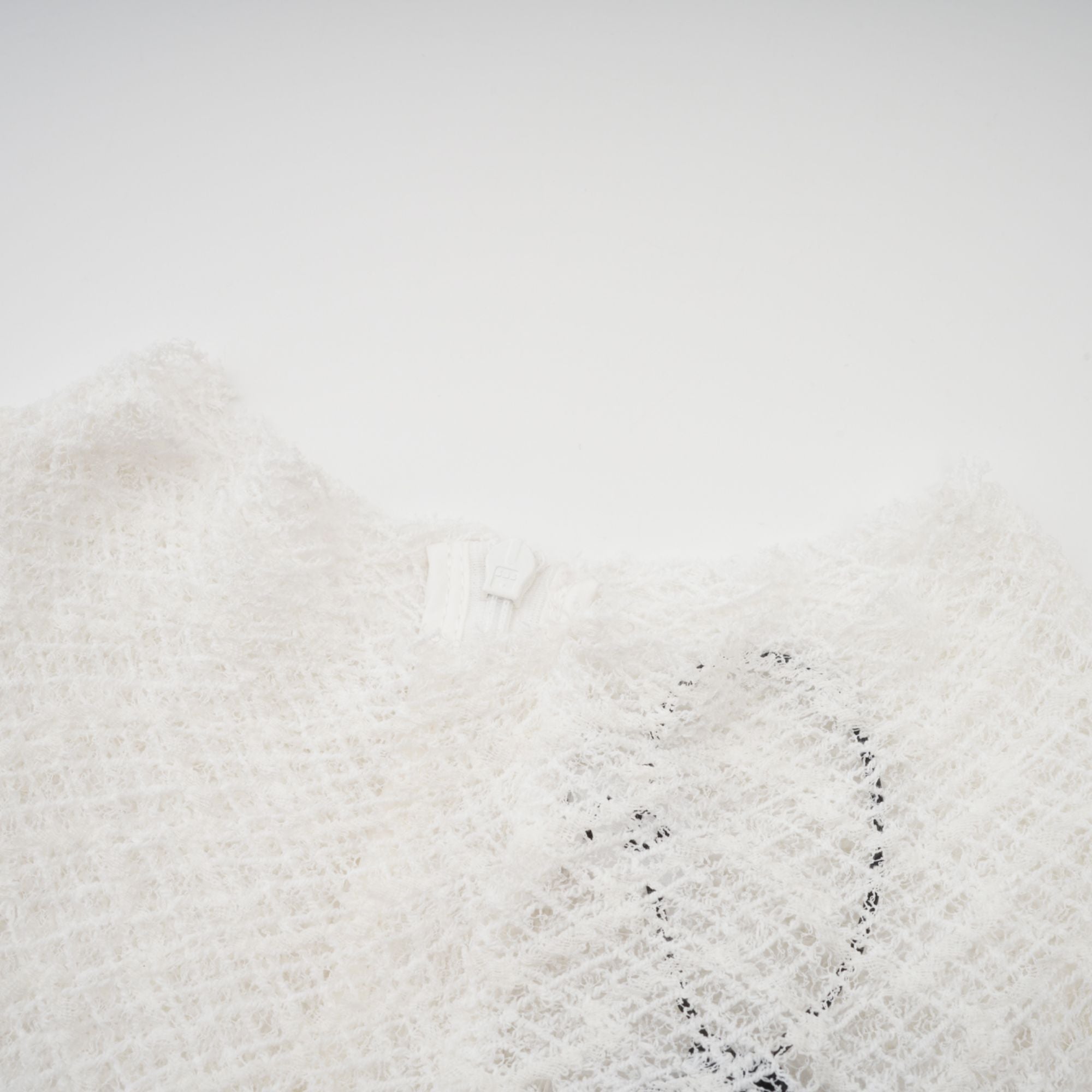 Athena wavy-pattern lace maxi dress in White  (Final Sale-US Only)