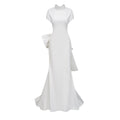 Vestido largo de sirena blanco Camille con lazo llamativo, estilo maxi, de la marca Final Sale, con detalles elegantes y sofisticados.