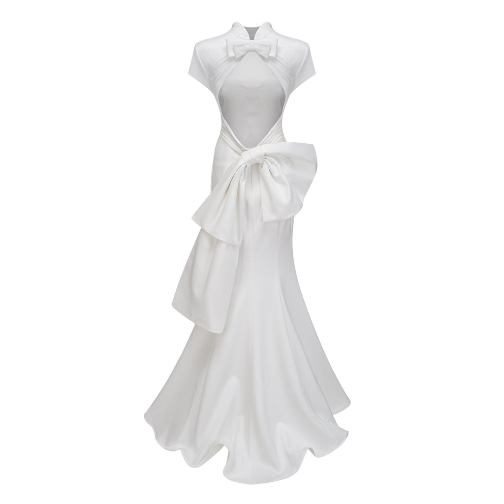 Vestido maxi de sirena Camille White Statement Bow de Final Sale, con lazo blanco y estilo elegante para ocasiones especiales.
