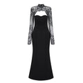 Vestido largo de novia Bokamoso con panel de encaje negro y diseño elegante, mostrado en una imagen con detalles finos.
