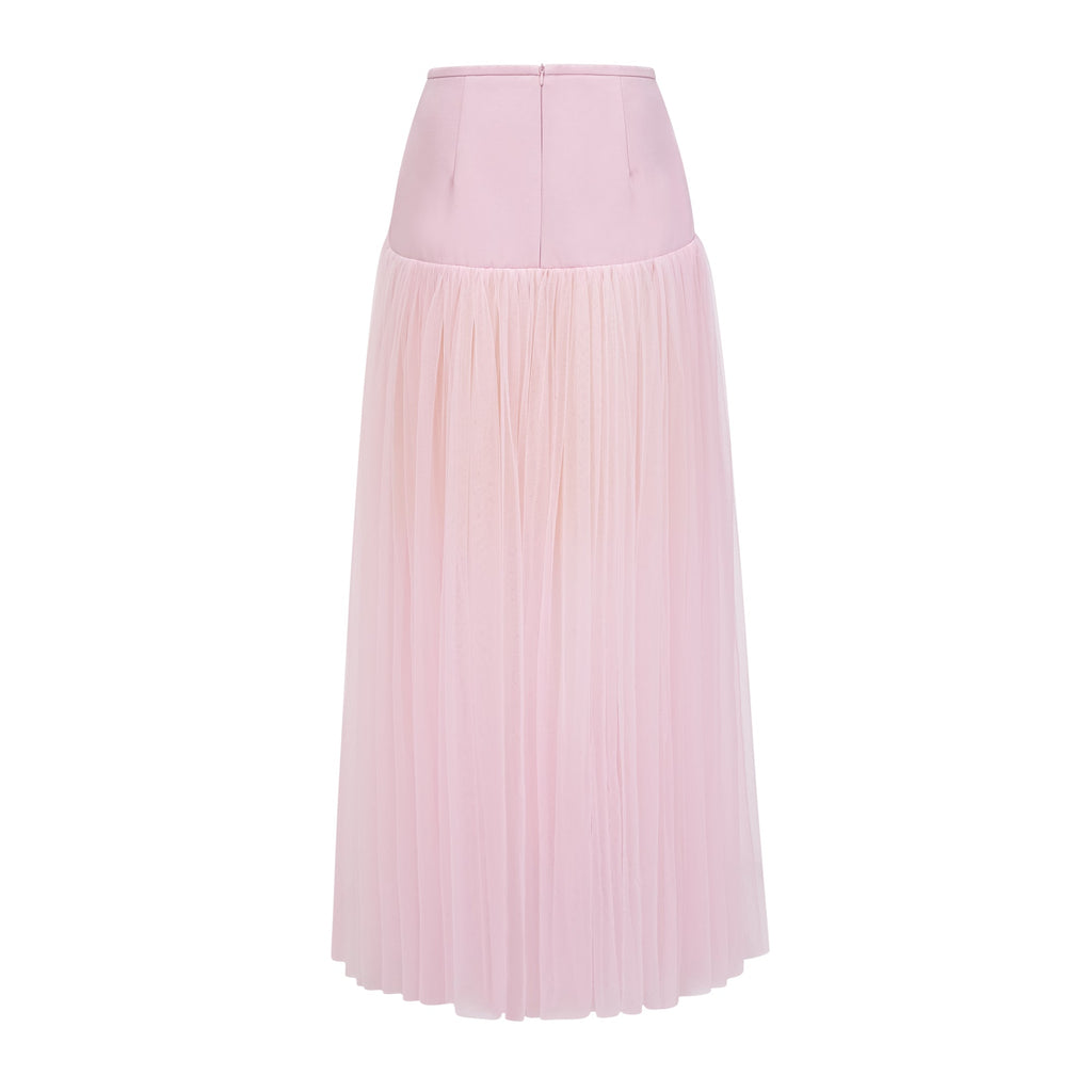 Conjunto de top capa rosa Clara Pink y falda de tul de la marca Bridal, con detalles elegantes y delicados.