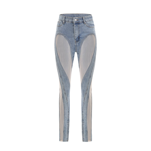 Jeans de mezclilla con paneles transparentes Aélis de la marca Final Sale, estilo moderno y ajustado.