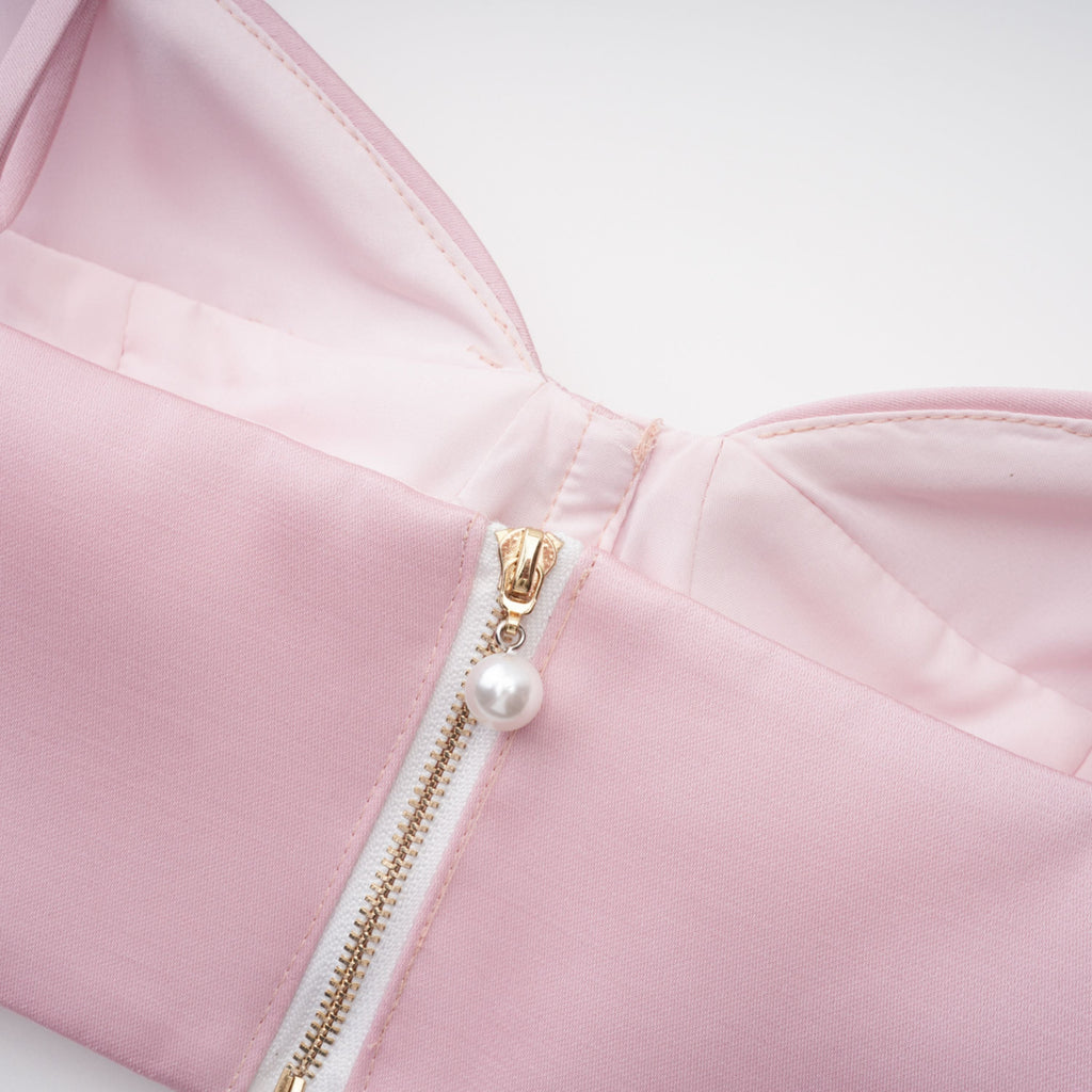 Conjunto de top capa rosa Clara Pink y falda de tul de Bridal, vestido elegante para ocasiones especiales, con detalles delicados y suaves.