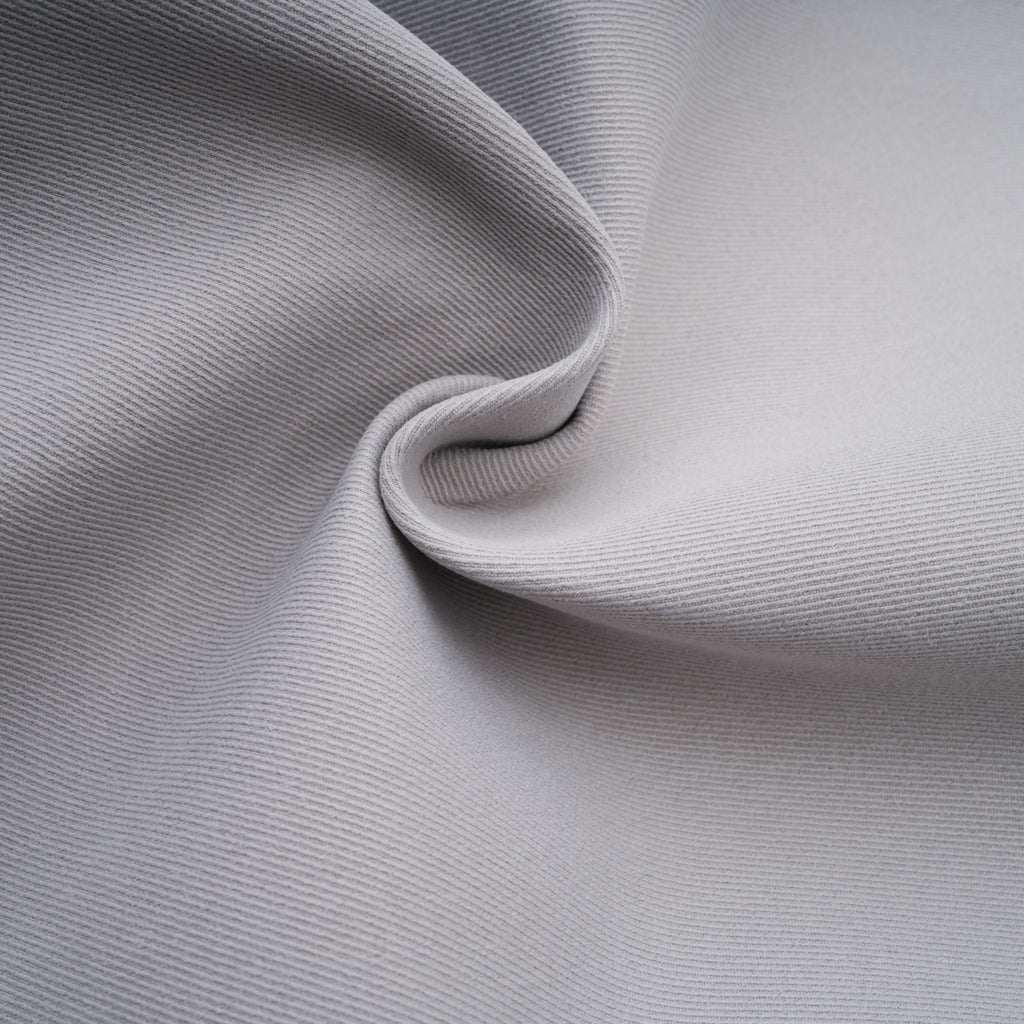 Chaqueta de caza gris en cuero Vilma de Bridal, con cuello de cuero y estilo elegante.
