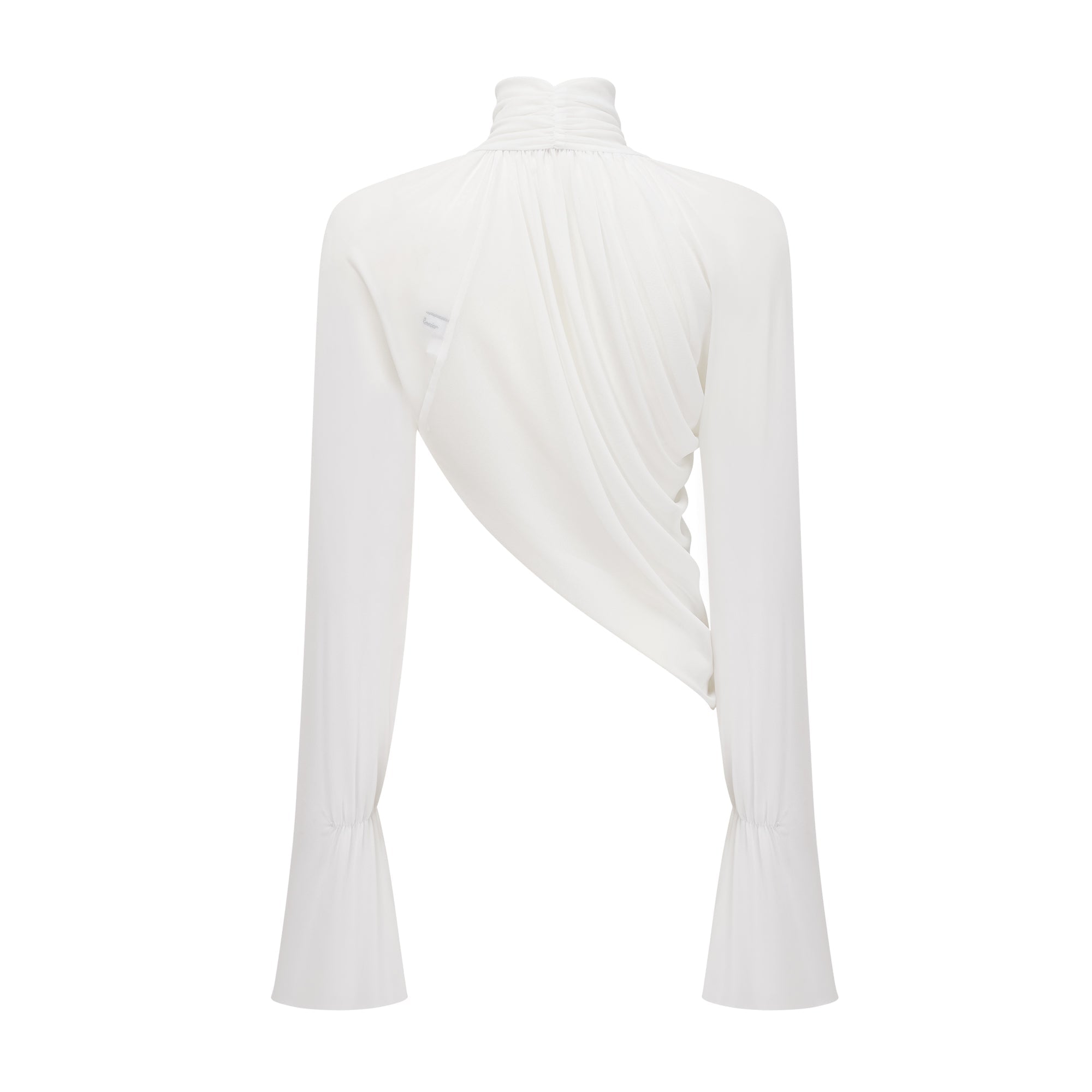 Conjunto de top y falda de cuello alto y recortes en color blanco de la marca Bridal, mostrado en la imagen.