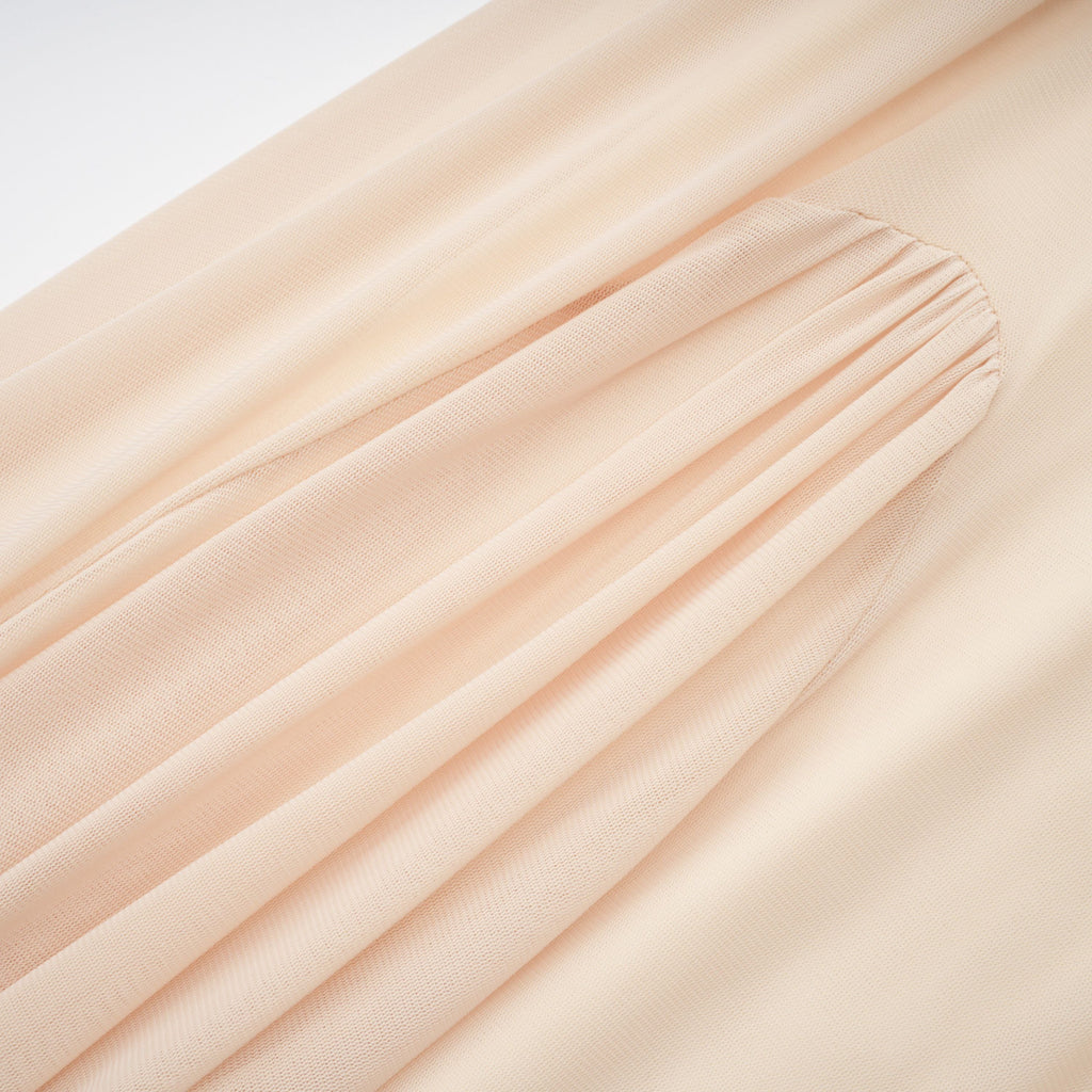 Vestido largo maxi amarillo de Bridal con mangas farol y pliegues, diseñado para ocasiones elegantes y femeninas.
