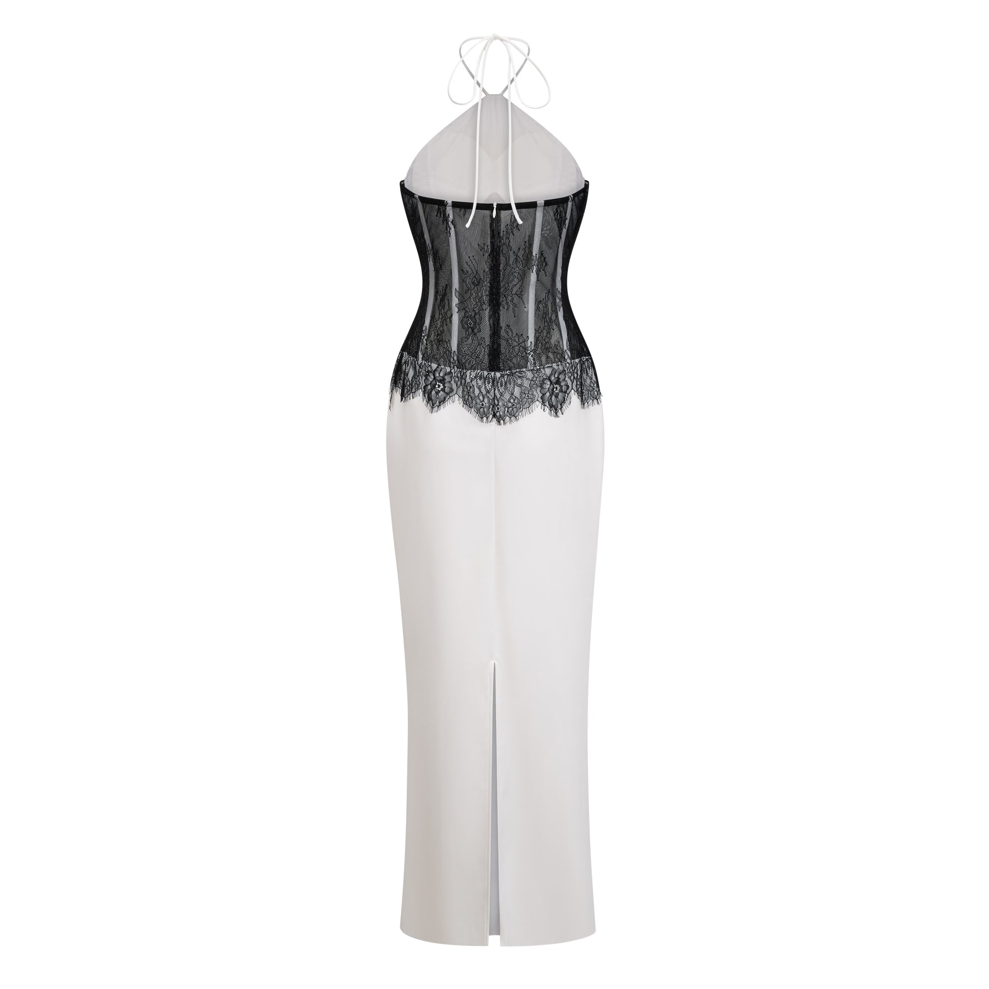 Vestido largo blanco de encaje con recortes y diseño maxi de la marca Bridal, visible en la imagen.