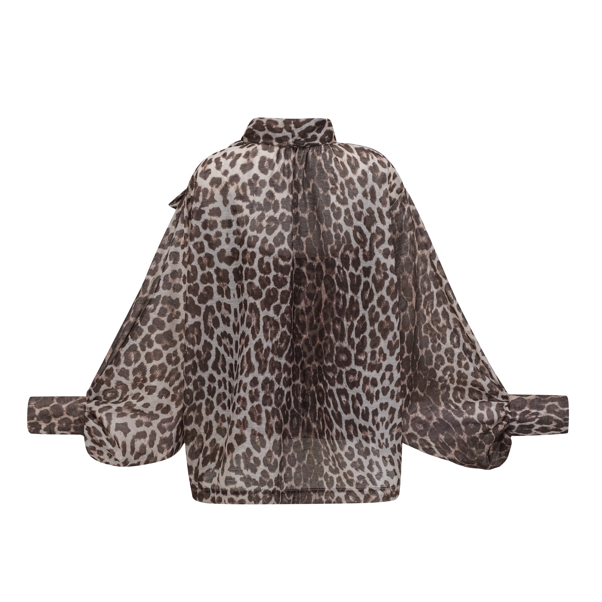 Blusa oversize de manga larga con estampado de leopardo de la marca Final Sale, con detalles de diseño llamativos y estilo moderno