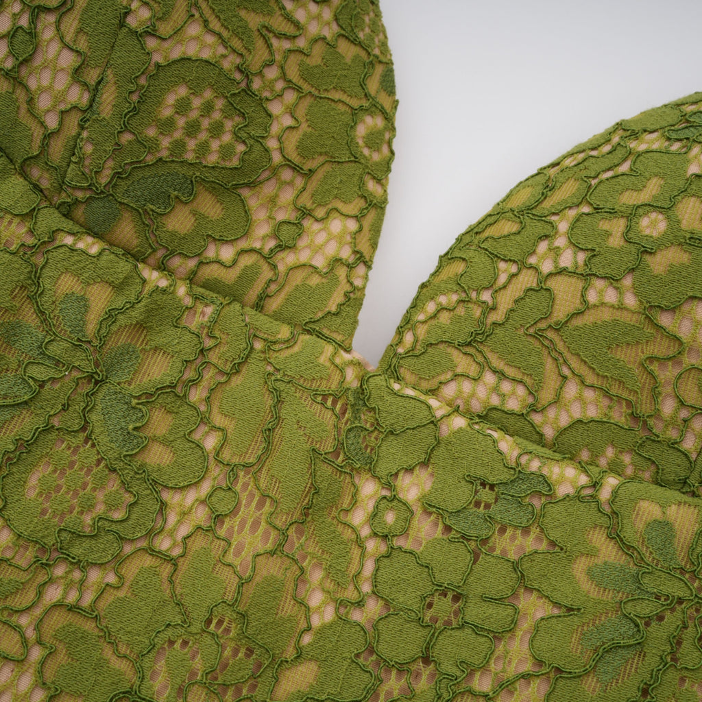Vestido de novia Ronja Emerald en corsé, con diseño elegante y detalles en color verde esmeralda, de la marca Bridal.