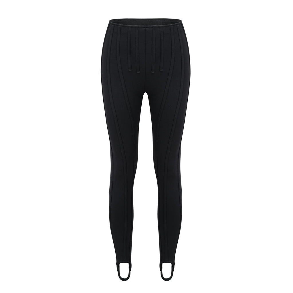 Leggings negros Bridal Cordelia con costuras decorativas, ajustados y cómodos, ideales para un estilo moderno y elegante.