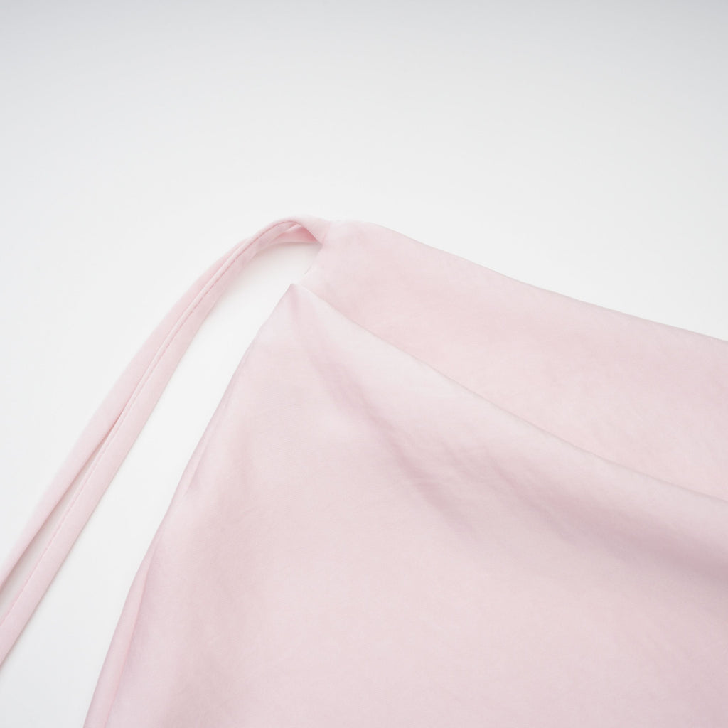 Conjunto de corsé rosa y falda de satén de la marca Bridal, con detalles elegantes y tejido brillante, para ocasiones especiales