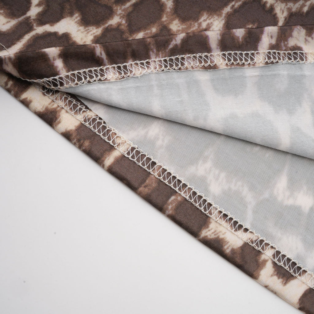Blusa oversize de manga larga con estampado de leopardo de la marca Final Sale, estilo suelto y elegante.