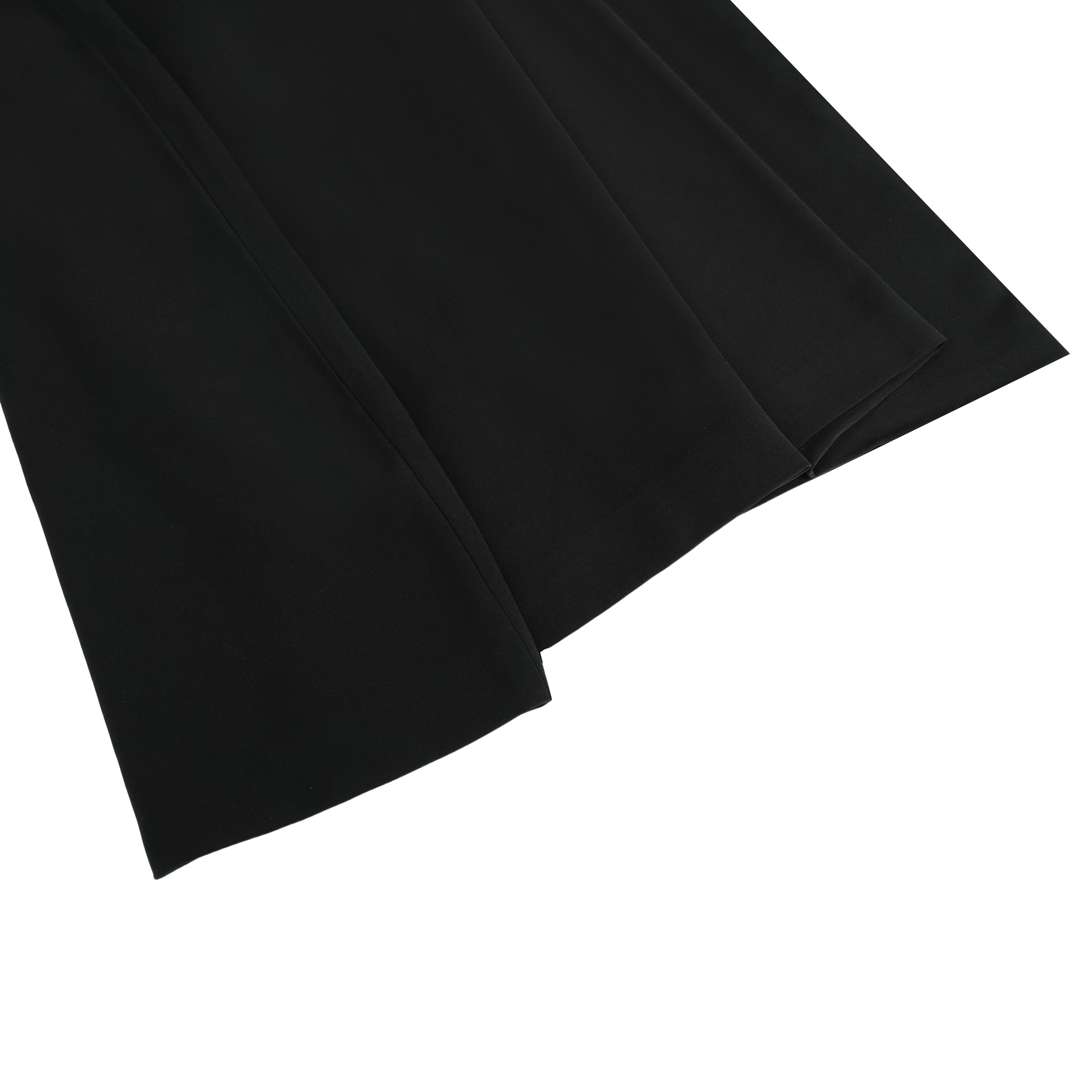Vestido maxi negro Yseult con adornos brillantes, diseño elegante y largo, ideal para ocasiones especiales.