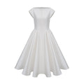 Vestido midi blanco Amandine con espalda abierta y mangas campana, diseño elegante de la marca Final Sale.