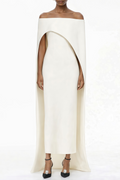 Vestido maxi asimétrico Dominique blanco de MRTokyo, con capa elegante y diseño largo y fluido.