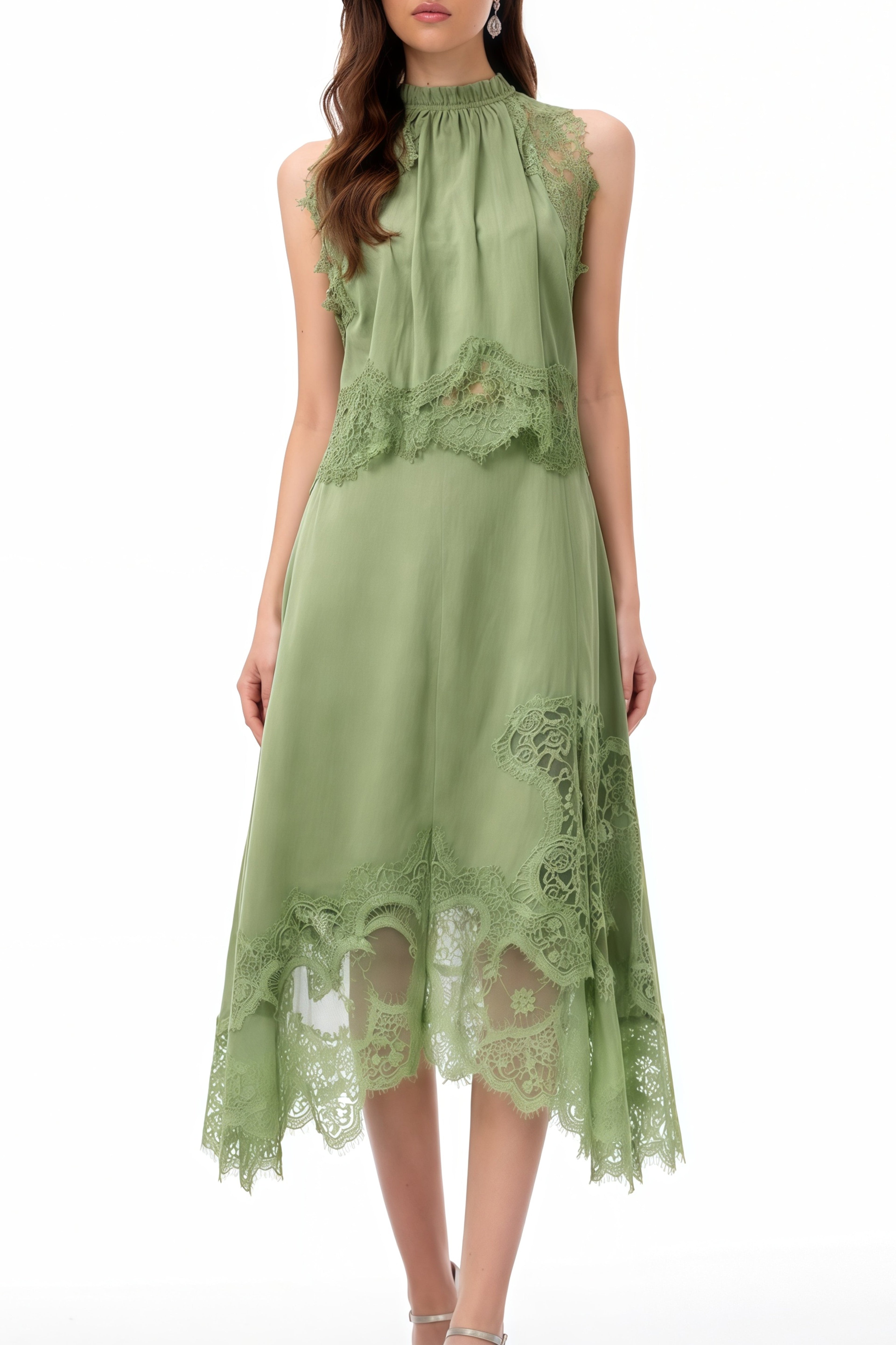 Conjunto de blusa y falda de encaje verde Florence de MRNewyork, con detalles elegantes y diseño ajustado.