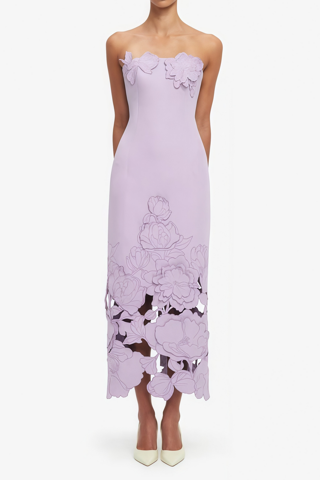 Vestido largo strapless morado Inga de MRNewyork con bordados florales y diseño sin mangas, con detalles elegantes y florales.