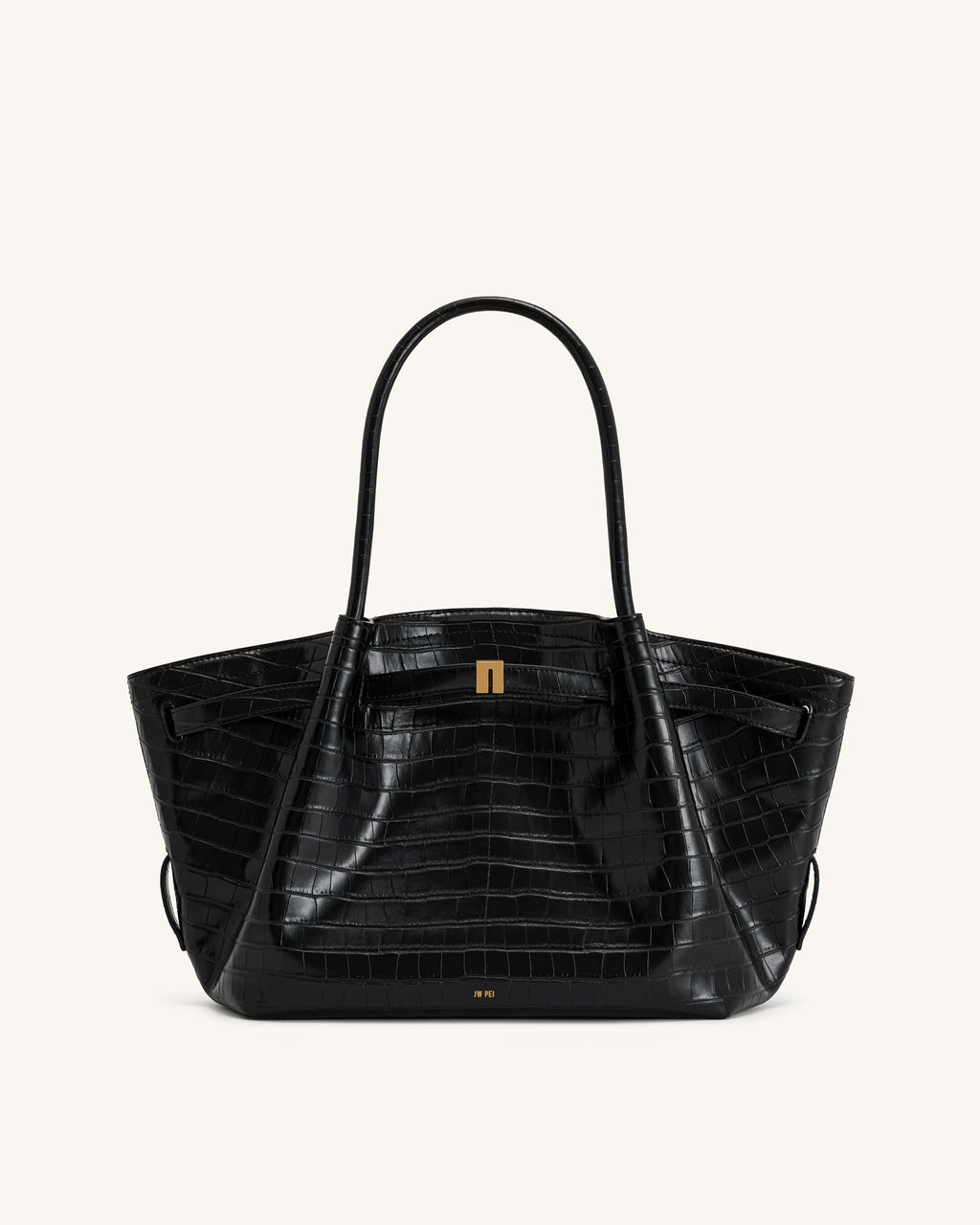 Bolso tote mediano Hana en cuero negro con textura de cocodrilo, marca JW PEI, vista frontal del diseño elegante.