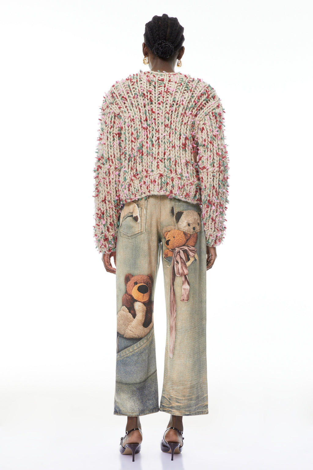 Suéter de punto neutro con estampado floral Mélisande de MRMelbourne, diseño cómodo y elegante para mujer.