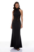 Vestido largo negro Radmila de MRNewyork con escote halter y diseño con recortes en la cintura, estilo elegante y moderno.