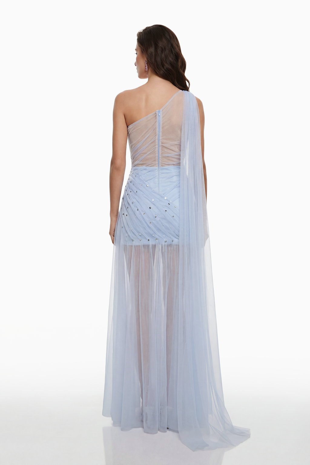 Vestido largo azul de tul con adornos de MRNewyork, vestido maxi elegante con detalles brillantes y delicados para ocasiones especiales.