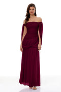Vestido maxi rojo con fruncido frontal de la marca MRNewyork, diseño elegante y cómodo para ocasiones especiales.