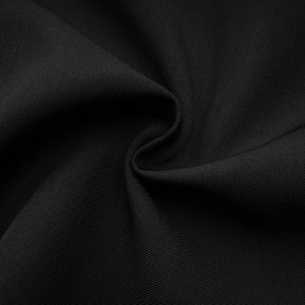 Vestido mini plisado negro Camellia de Final Sale, muestra el diseño elegante y detalles de la prenda en la imagen.