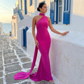 Vestido maxi Callista de DION NOIR en tela fluida con diseño elegante y largo hasta los pies, ideal para ocasiones formales.
