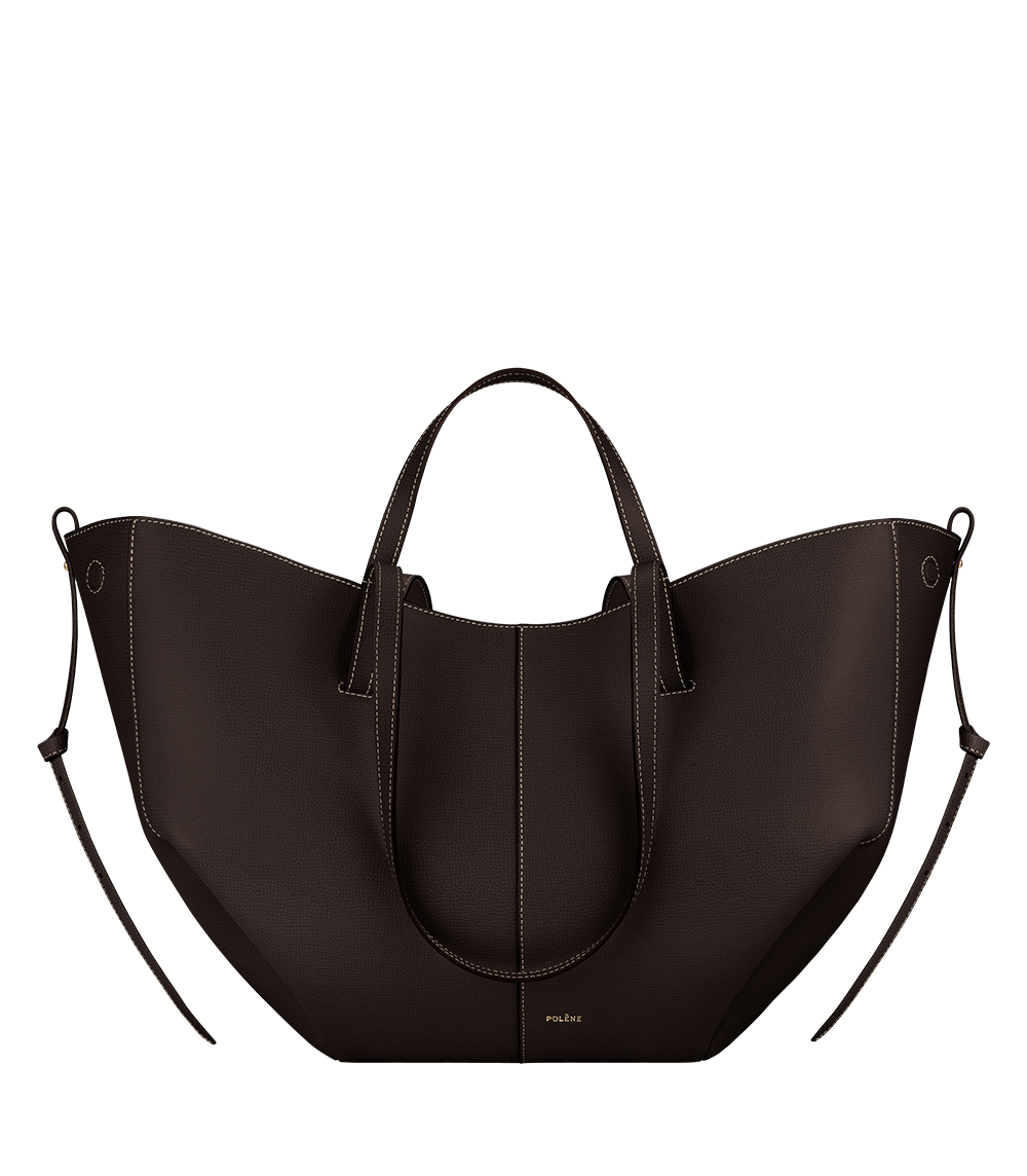 Bolso de mano Polène Cyme en piel de ébano con textura granulada, vista frontal en imagen de presentación.